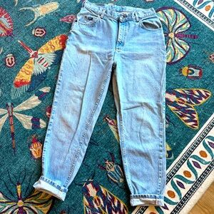 90s vintage Lee straight legged Jean 14 (fits more like 10/12)